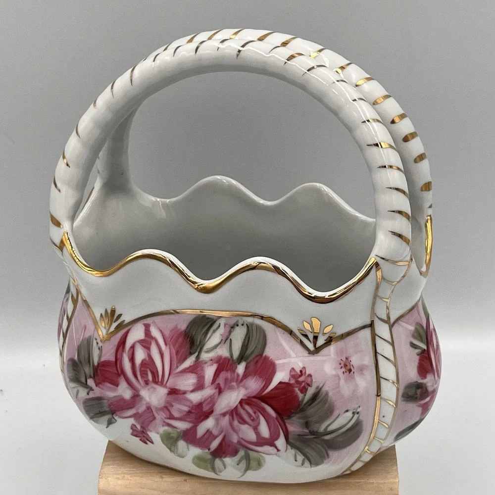 Vintage Formalities Painted Basket Vase Flowers Gold Trim Cottage Granny Core